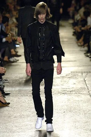 Look 16
